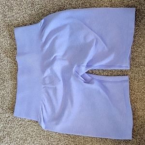 NVGTN scrunch shorts